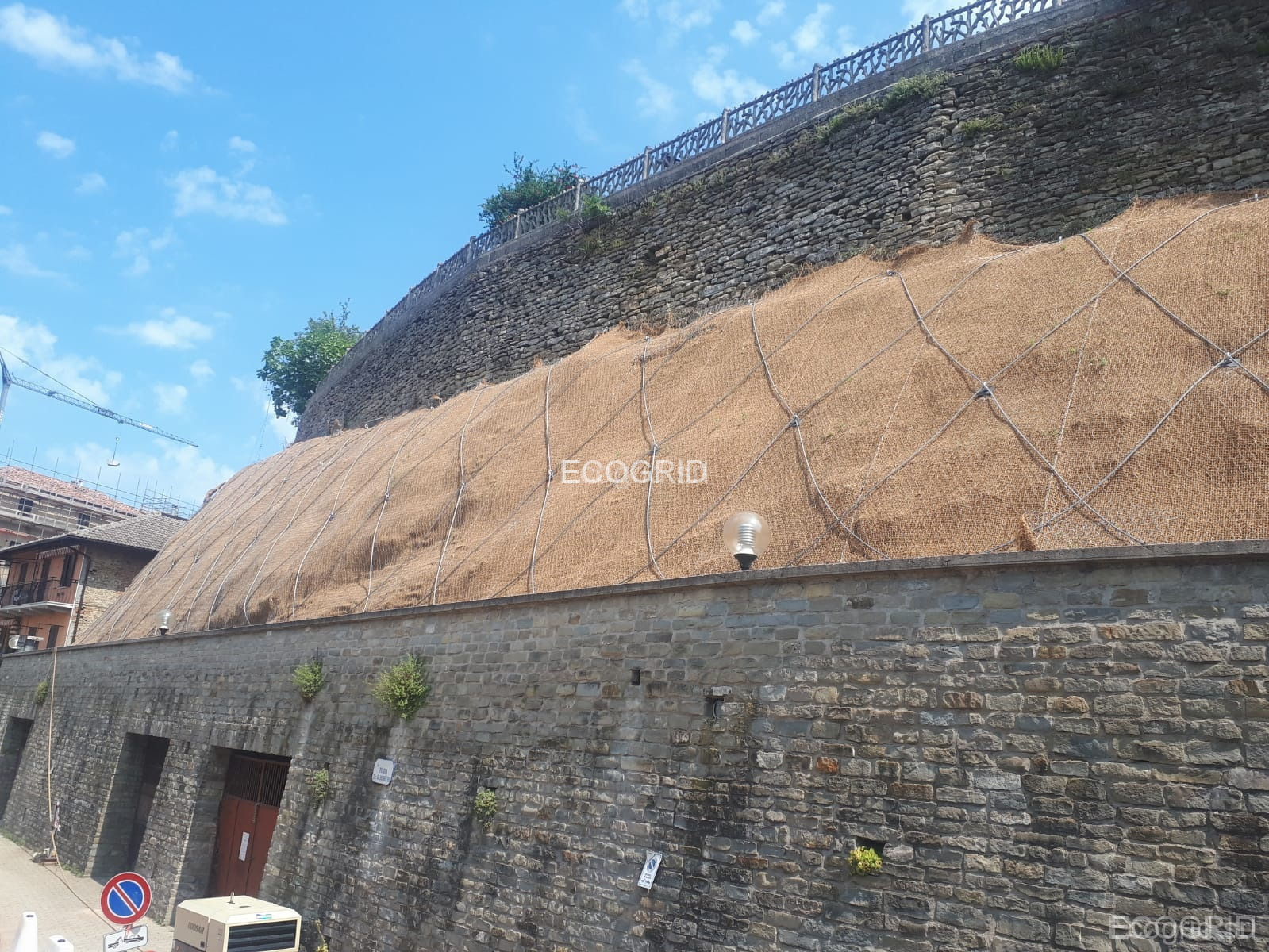 Posa reti geocomposito consolidamento versanti