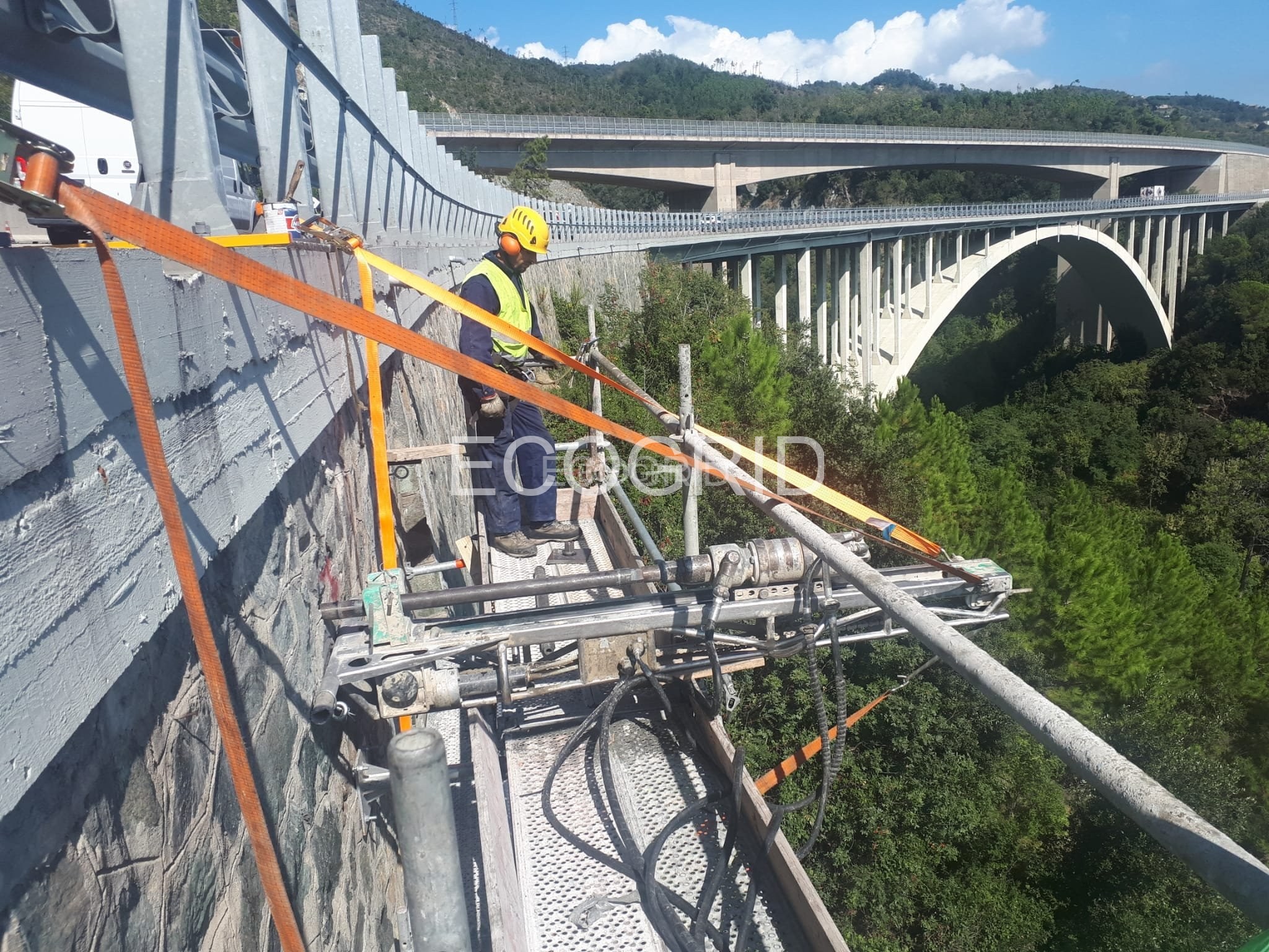 Chiodature consolidamento tiranti viadotti